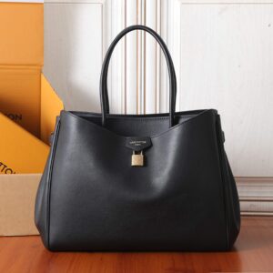 Vendôme Leather Tote Bag M26338