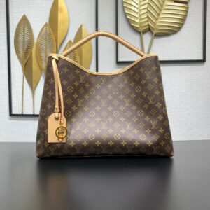 Louis Vuitton Artsy Handbag M25877