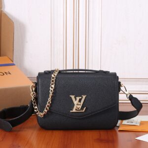 Louis Vuitton LV Twist Handbag M22735