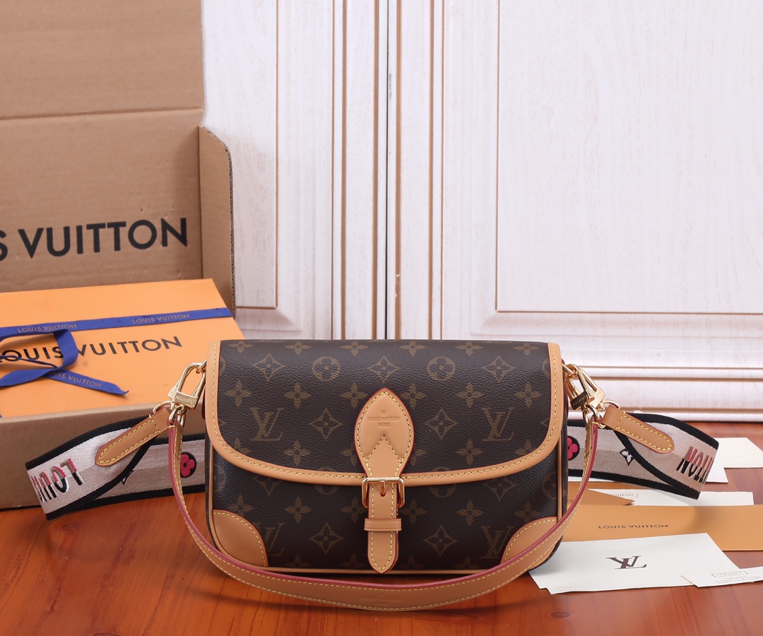Louis Vuitton Diane Monogram Canvas Shoulder Bag