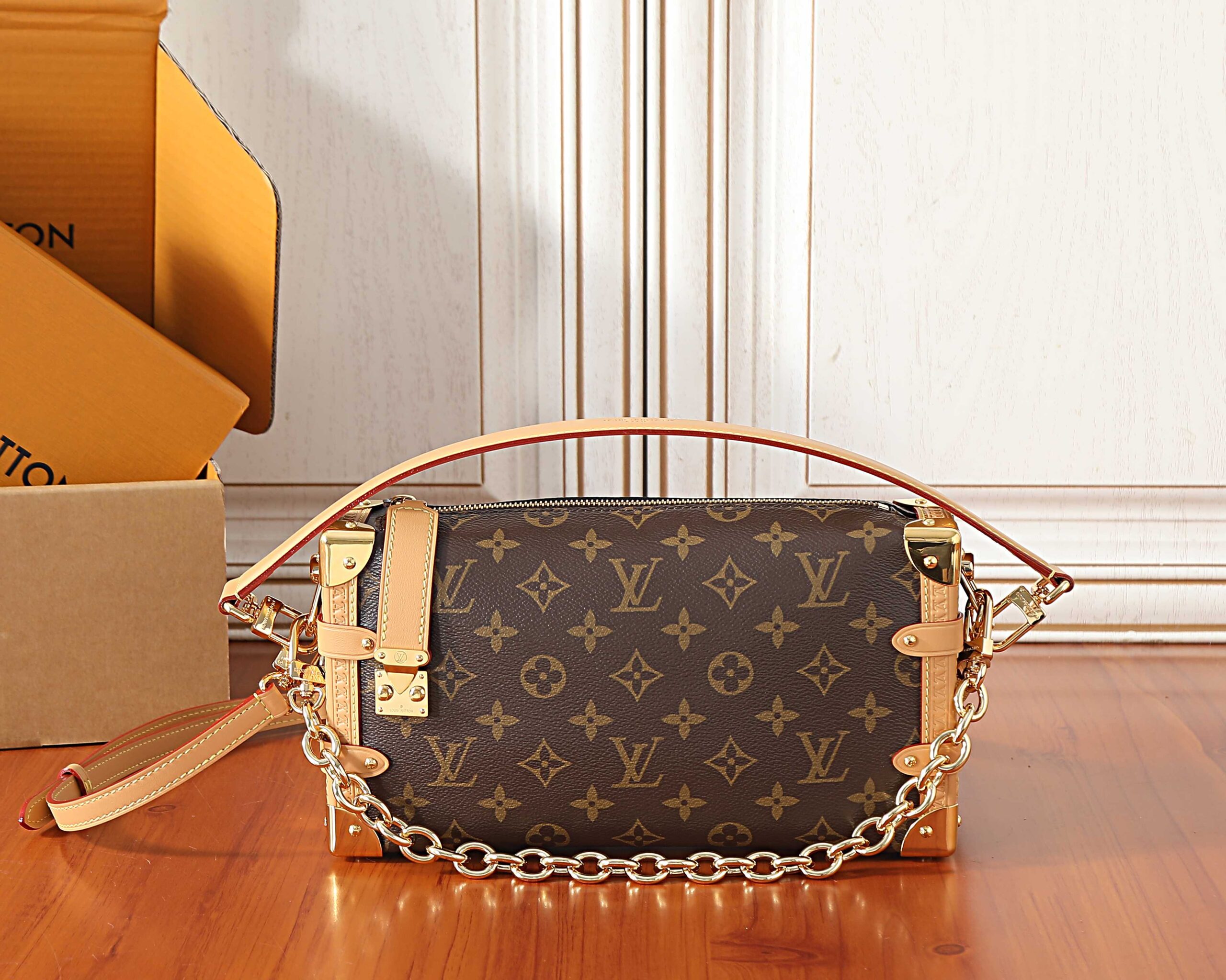 Side Trunk East West Shoulder Bag