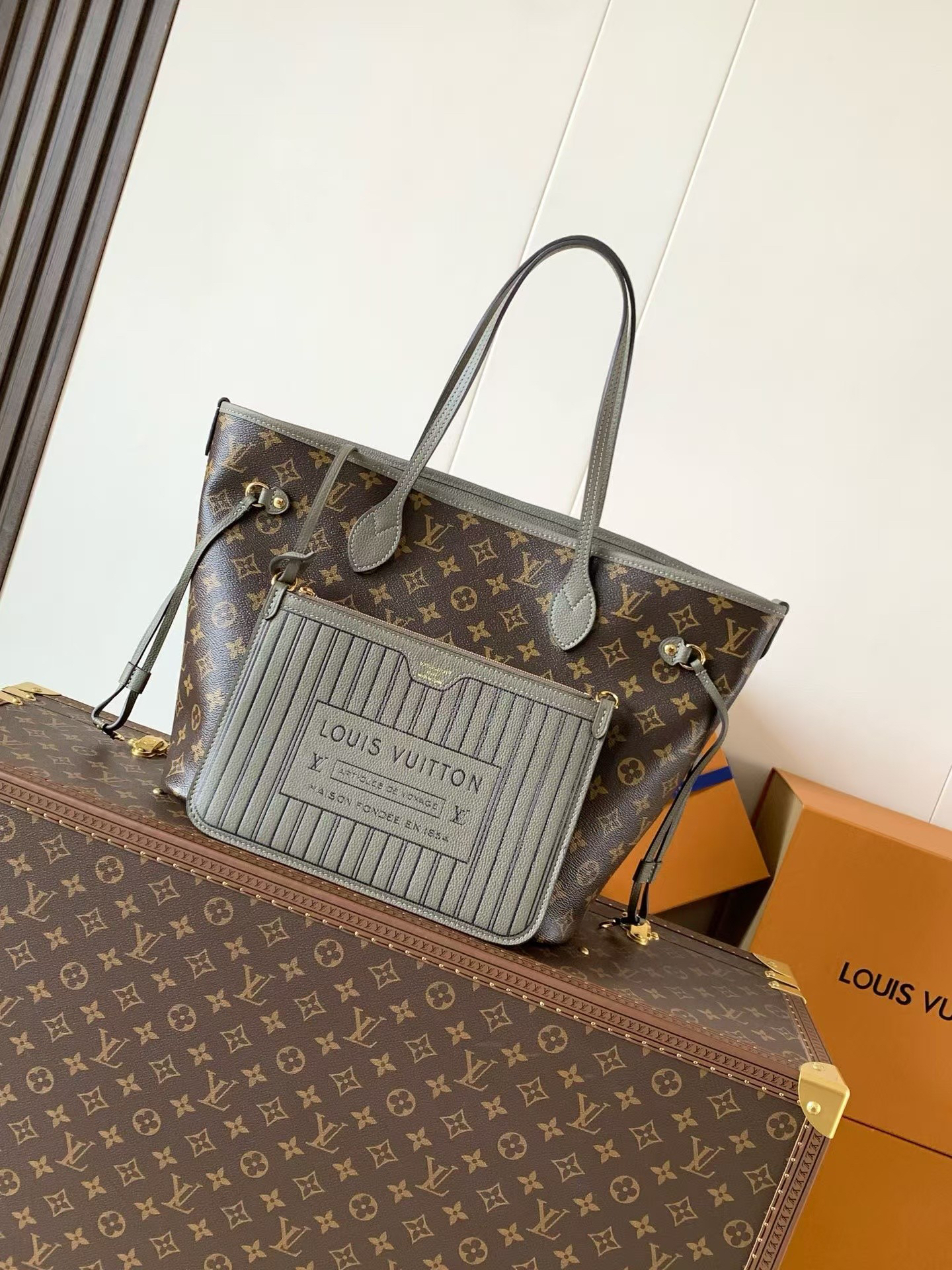 Neverfull Inside Out Medium Tote Bag