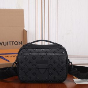 Louis Vuitton S Lock Messenger Bag M58489