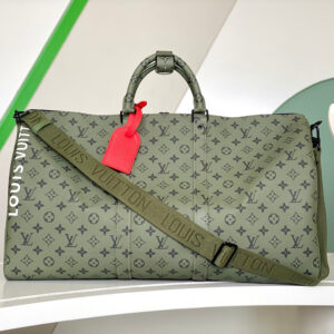 Louis Vuitton Keepall Bandouliere 55 Travel Bag in Green Monogram