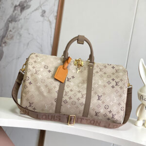 Louis Vuitton Keepall 50 Travel Bag in Monogram Canvas