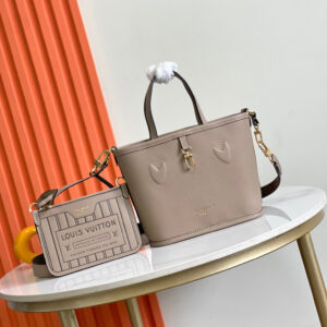 Louis Vuitton Neverfull Bandoulière Inside Out BB Handbag