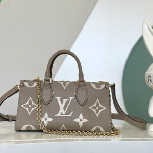 Louis Vuitton OnTheGo Small Handbag in Giant Monogram Leather