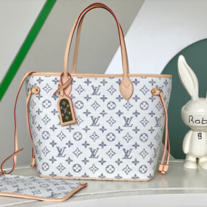 Louis Vuitton Neverfull MM Handbag in White