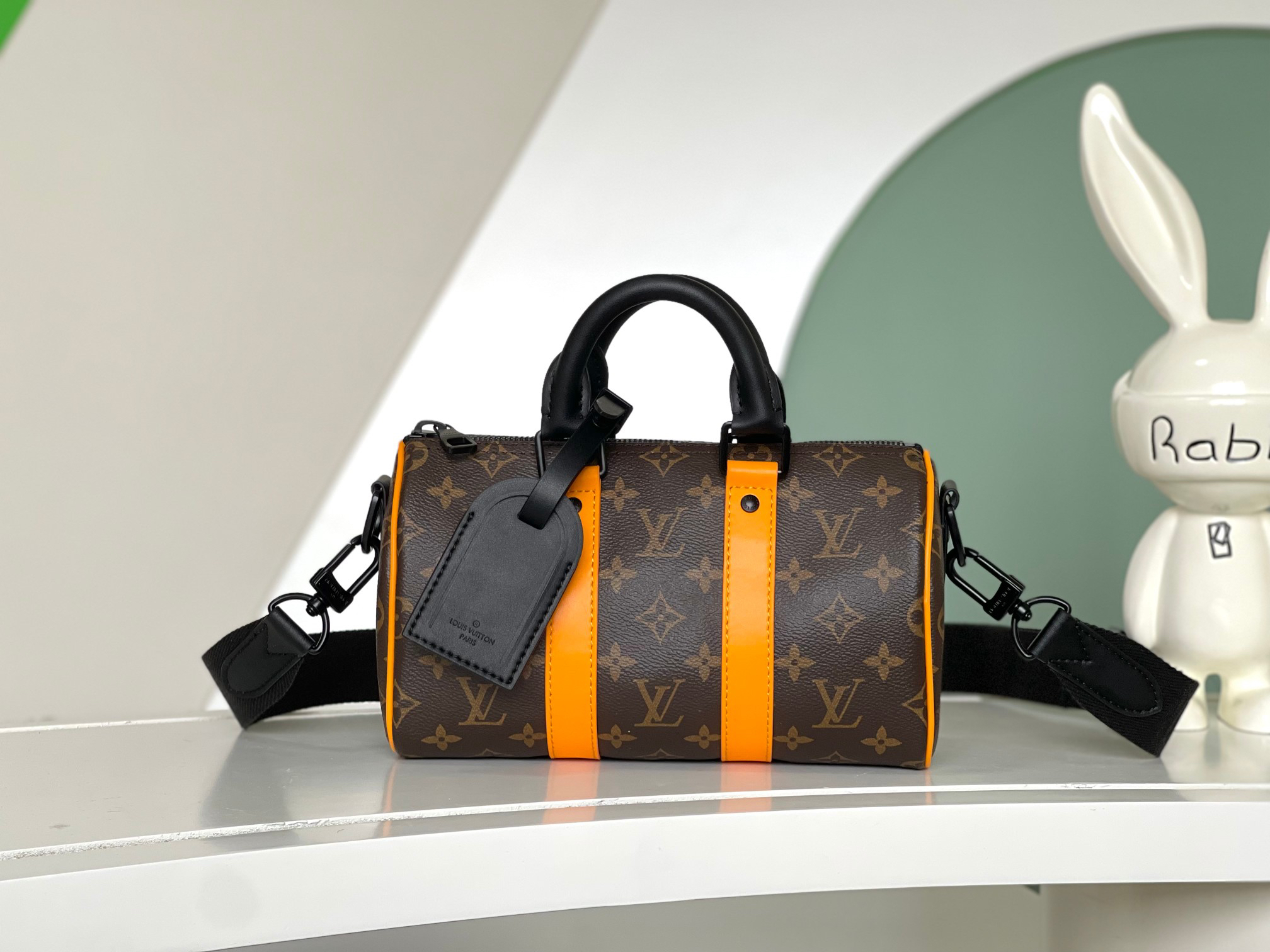 Keepall 25 Monogram Eclipse Reverse Handbag