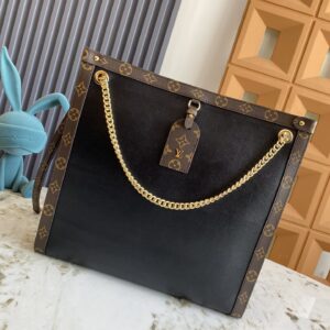 Louis Vuitton Nova Chain Shoulder Bag