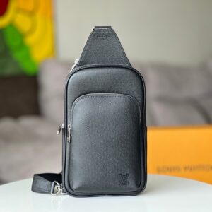 Louis Vuitton Avenue Crossbody Bag M30863 in Black Taiga Leather