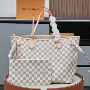 Louis Vuitton Neverfull Classic Tote Bag