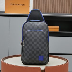 Avenue Shoulder Bag N00086 in Damier Graphite