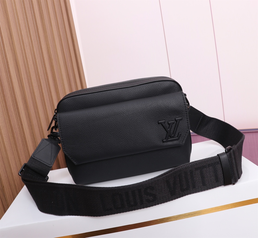 Louis Vuitton Fastline M22482 Black Crossbody Bag