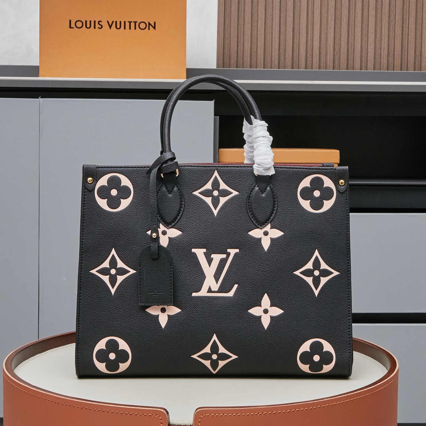 Louis Vuitton OnTheGo MM Monogram Empreinte Leather Tote Bag