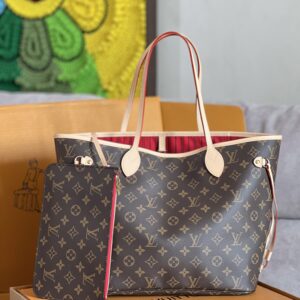 Louis Vuitton Neverfull MM Tote Bag