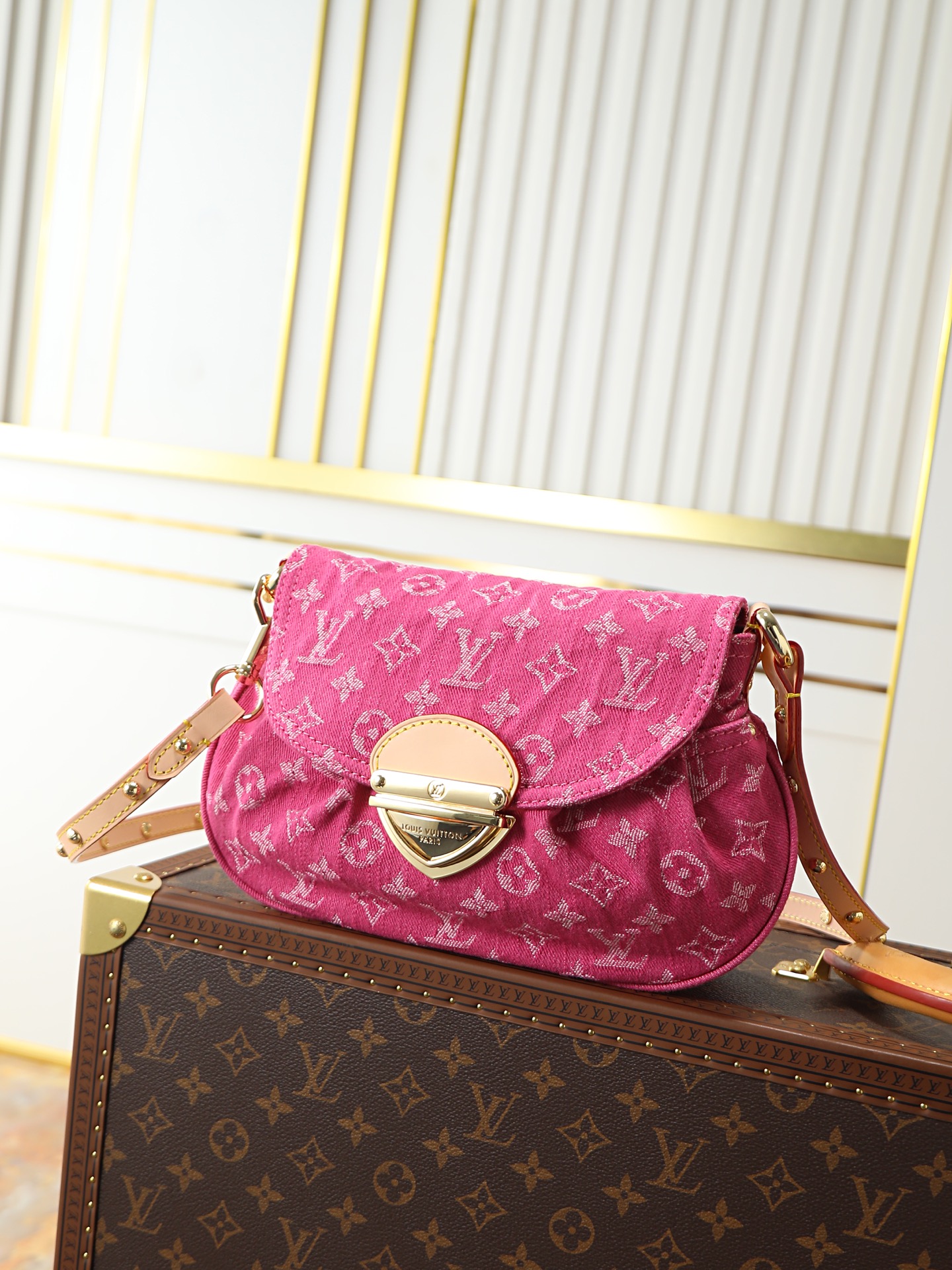 Louis Vuitton Sunset Shoulder Bag in Monogram Denim