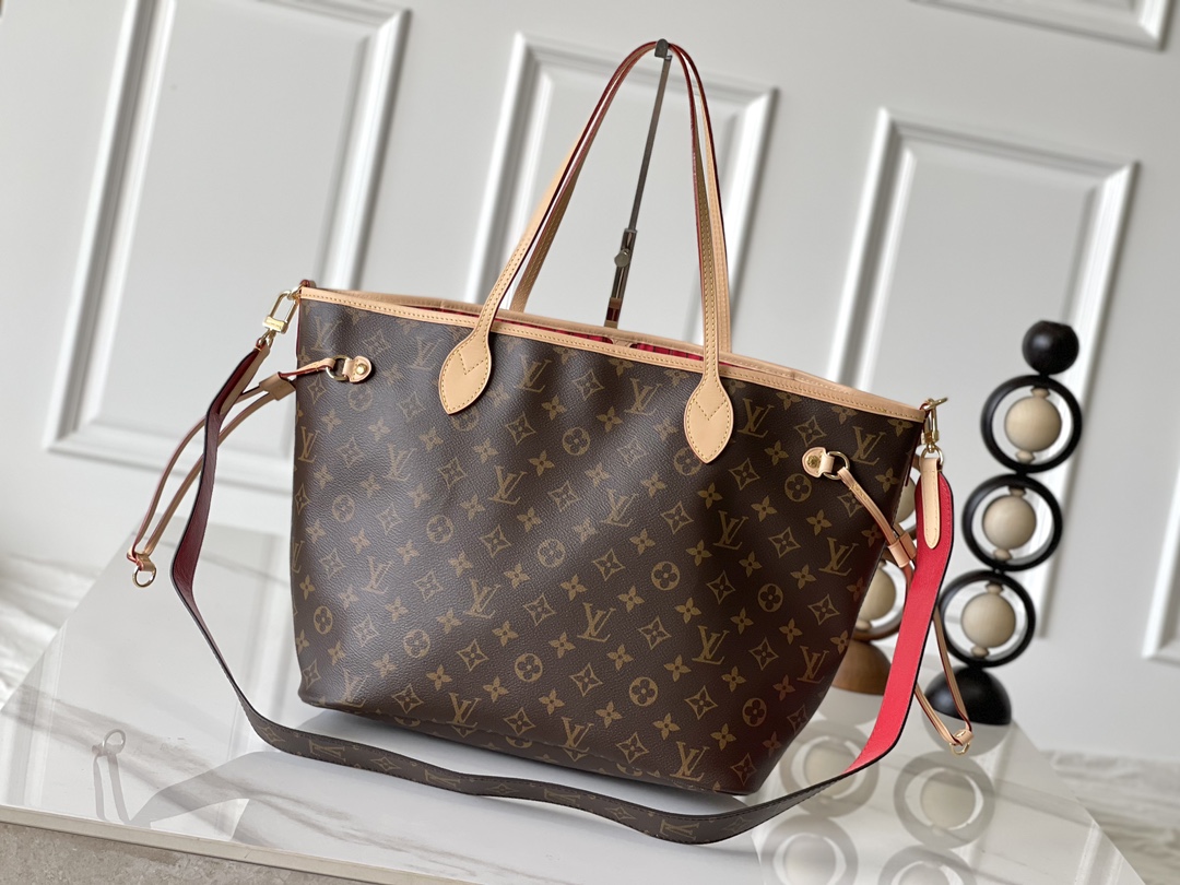 Neverfull MM Handbag in Damier Azur Canvas