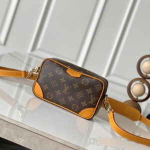 Louis Vuitton Trocadéro Mini Camera Bag M14058