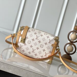 Louis Vuitton Side Trunk MM Handbag in Monogram Canvas