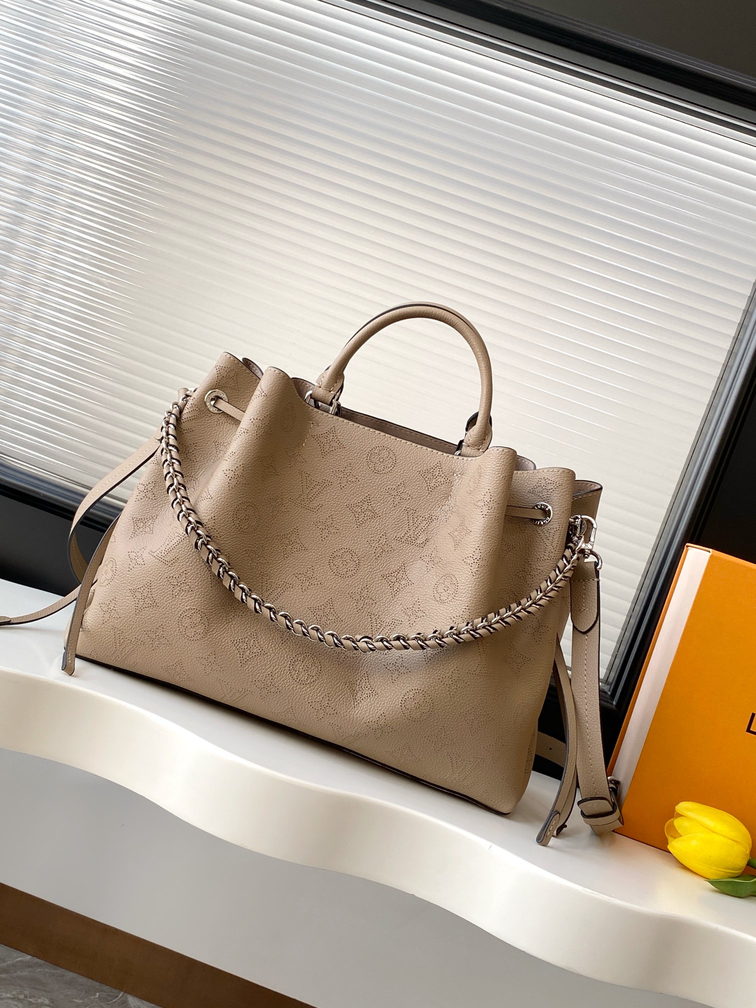 Bella Tote Bag M14316