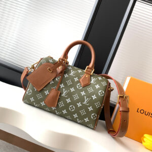 Louis Vuitton Speedy P9 Bandoulière 30 Monogram Leather Handbag
