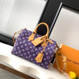 Louis Vuitton Speedy P9 Bandouliere 30 Leather Handbag