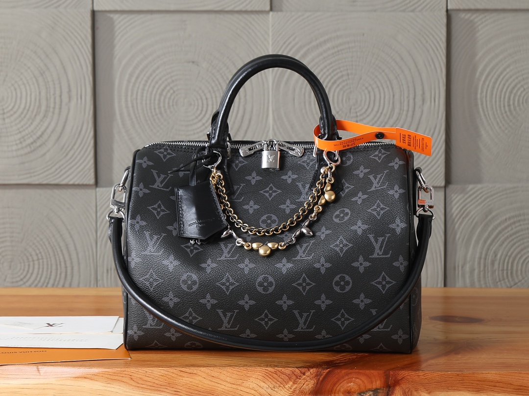 Louis Vuitton Speedy Soft 30 Handbag