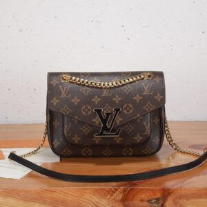 Louis Vuitton Passy Chain Bag