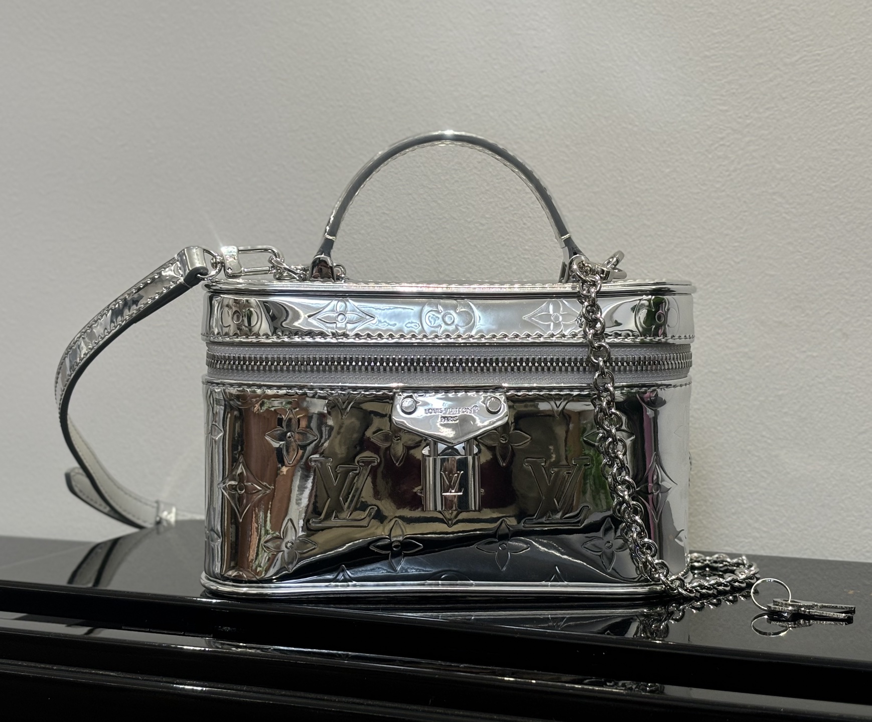 Louis Vuitton Vanity Chain Pouch Silver