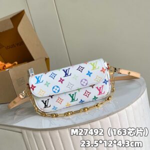 Wallet on Chain Ivy Monogram Canvas Bag