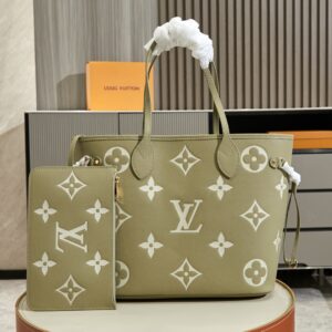 Louis Vuitton Neverfull MM Tote Bag