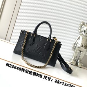 Louis Vuitton OnTheGo Small Handbag in Giant Monogram Leather