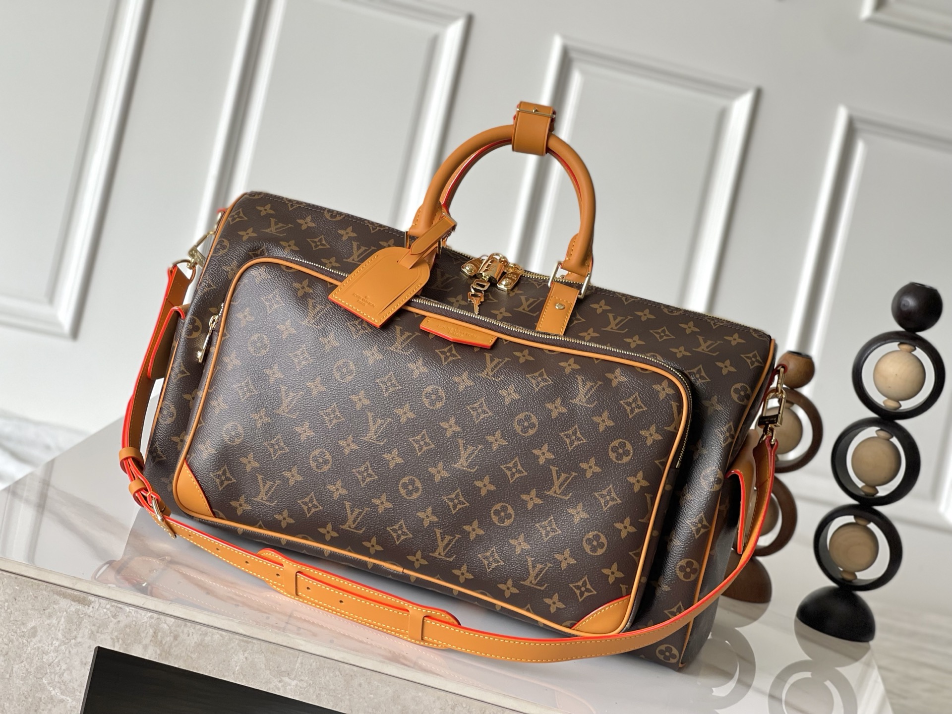 Louis Vuitton Keepall Bandoulière 50 Travel Bag