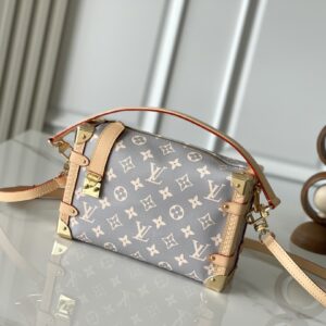 Side Trunk Medium Shoulder Bag M12428