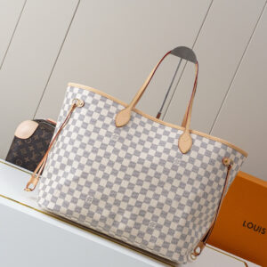 Louis Vuitton Neverfull GM Tote Bag in Damier Azur Canvas