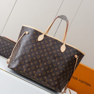 Louis Vuitton Neverfull GM Monogram Tote Bag