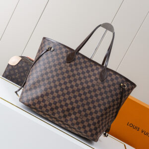 Louis Vuitton Neverfull Large Tote Bag in Damier Ebene