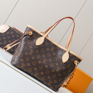Louis Vuitton Neverfull Small Monogram Tote Bag