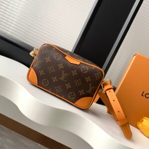 Louis Vuitton Trocadéro Mini Crossbody Bag