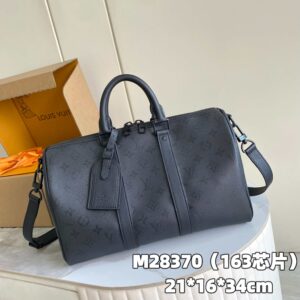 Louis Vuitton Keepall Bandoulière 35 Travel Bag