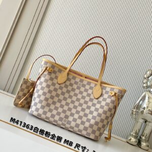 Louis Vuitton Neverfull Small Tote Bag in Damier Ebene Canvas