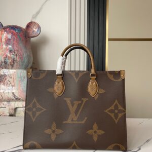 Louis Vuitton Onthego MM Monogram Tote Bag