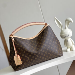 Louis Vuitton Artsy Handbag M25877
