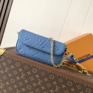 Louis Vuitton Wallet On Chain Ivy in Monogram Empreinte Leather