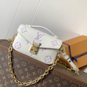 Louis Vuitton Pochette Métis East West Shoulder Bag