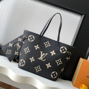 Louis Vuitton Neverfull MM Tote Bag