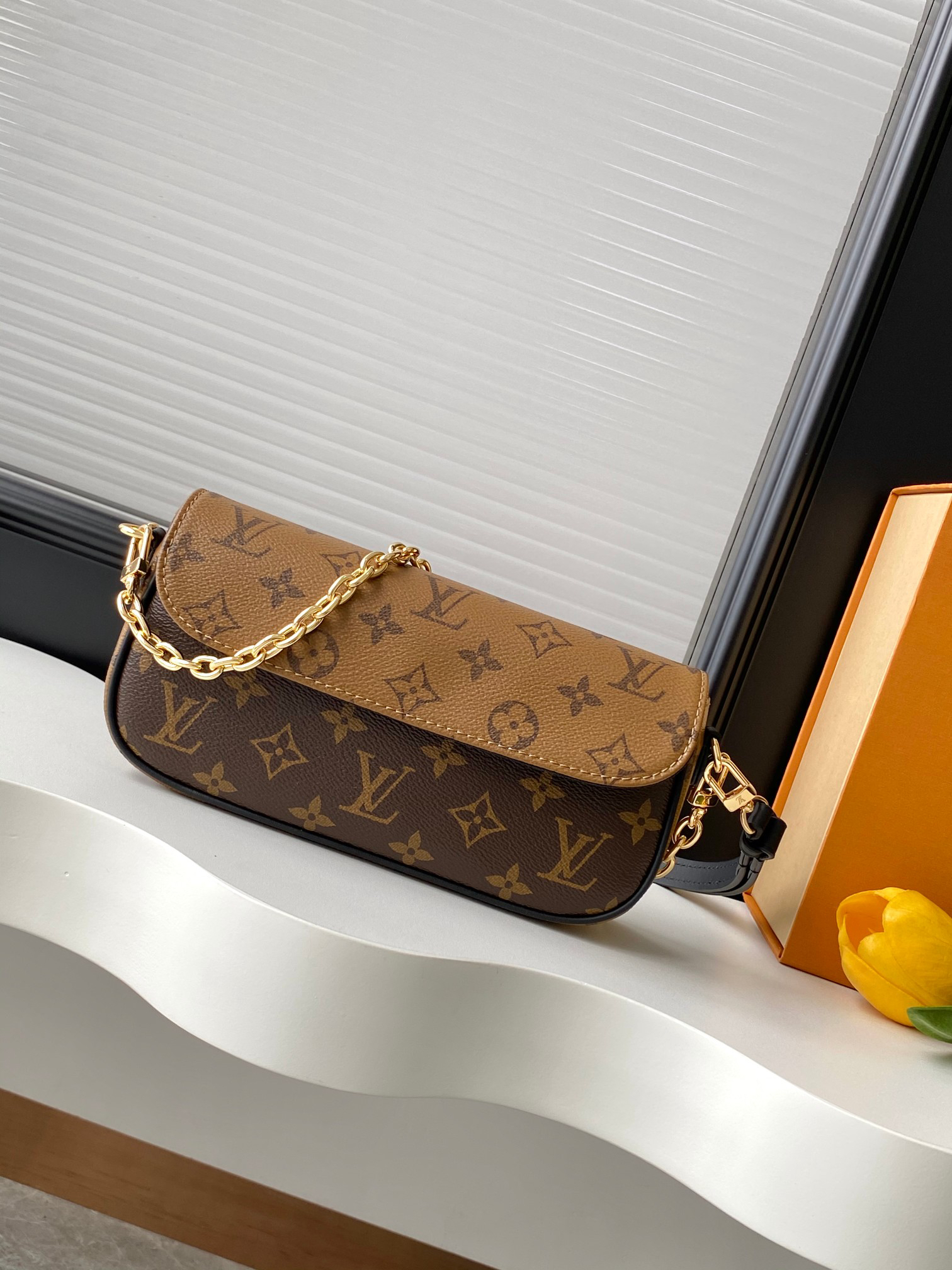 Louis Vuitton Wallet On Chain Ivy in Monogram Canvas