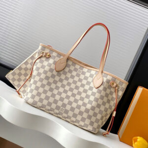 Louis Vuitton Neverfull Small Tote Bag in Damier Ebene Canvas