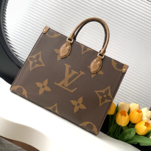 Louis Vuitton Onthego MM Tote Bag in Monogram and Monogram Reverse Canvas